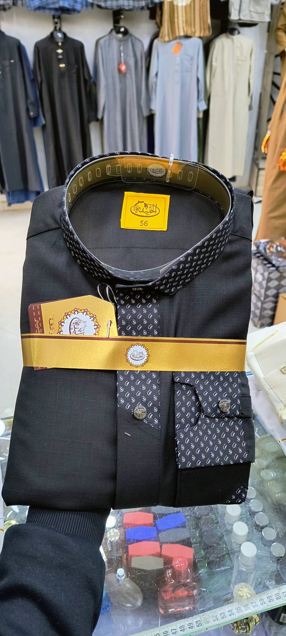 قميص الخليفة